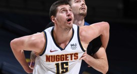 一夜2大纪录！大黑马首进四强，东契奇6大数据领跑成历史首位